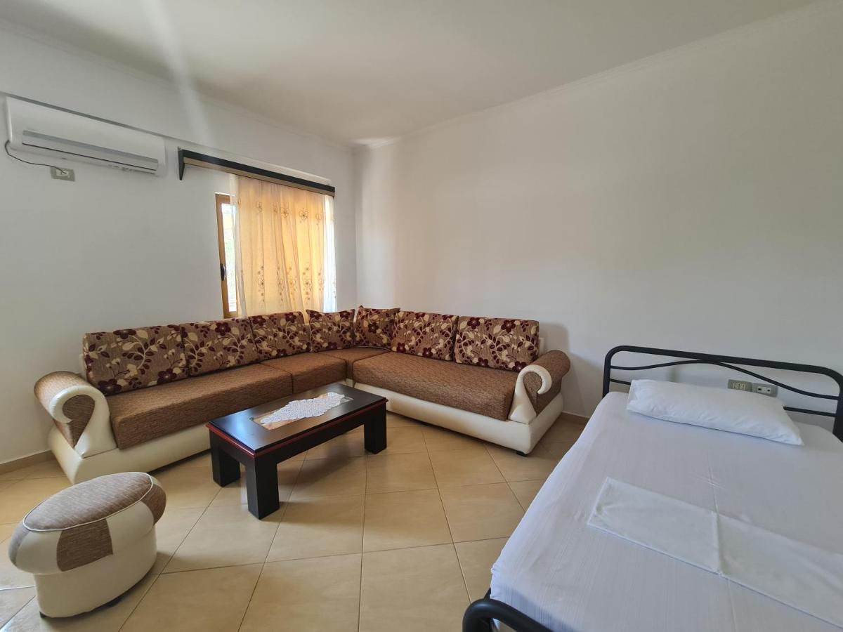 Glow Two Bedroom Apartment Ksamil Bagian luar foto