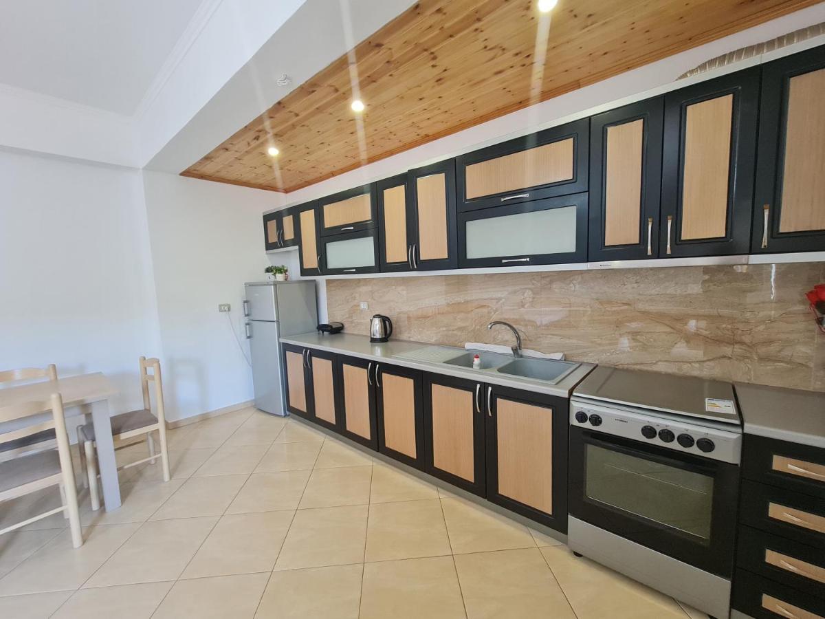 Glow Two Bedroom Apartment Ksamil Bagian luar foto