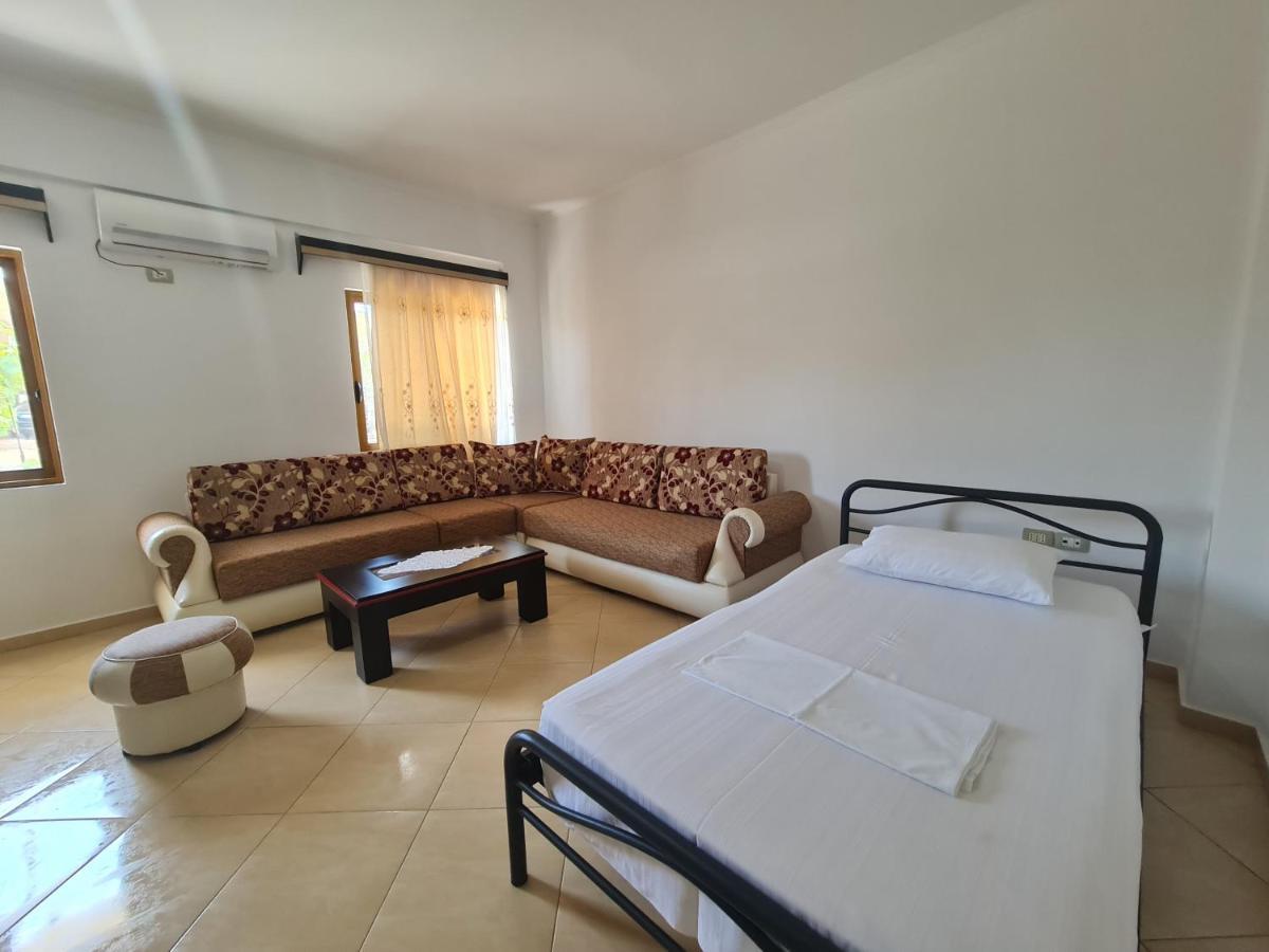 Glow Two Bedroom Apartment Ksamil Bagian luar foto