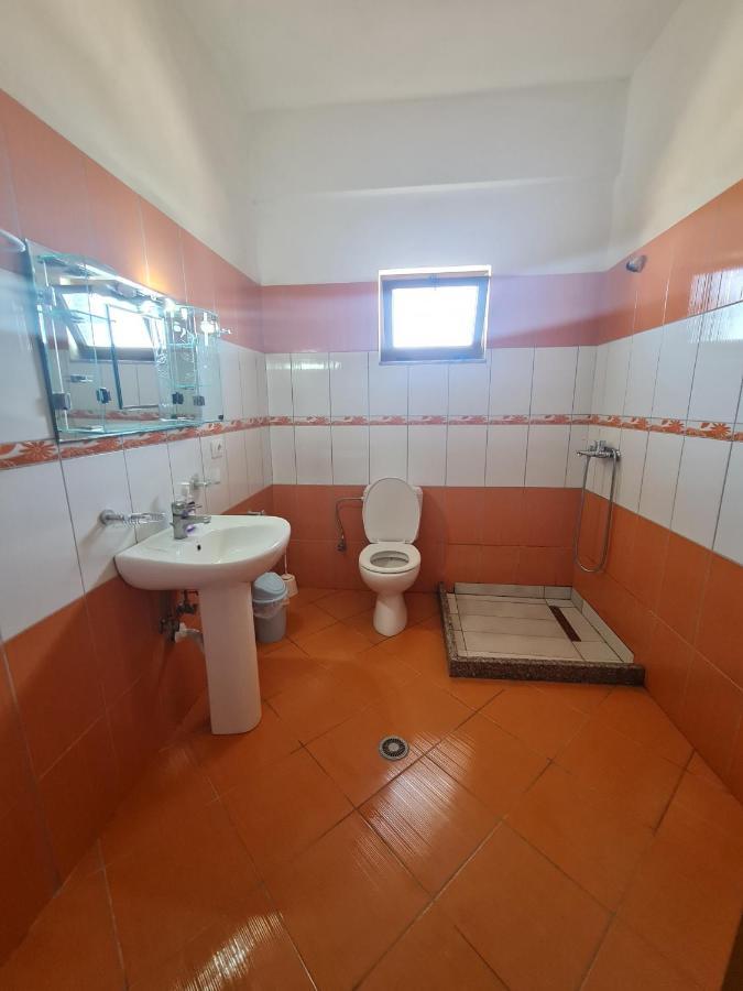Glow Two Bedroom Apartment Ksamil Bagian luar foto
