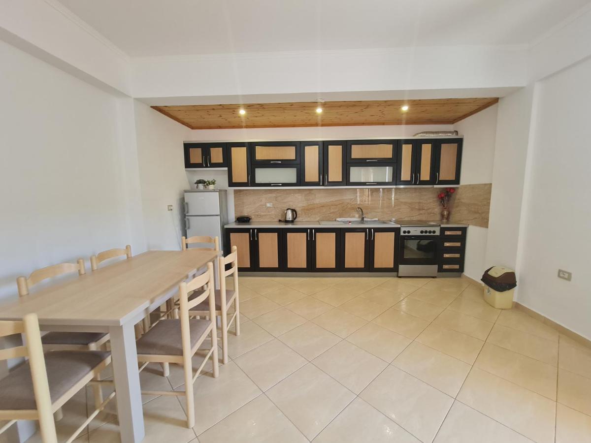 Glow Two Bedroom Apartment Ksamil Bagian luar foto